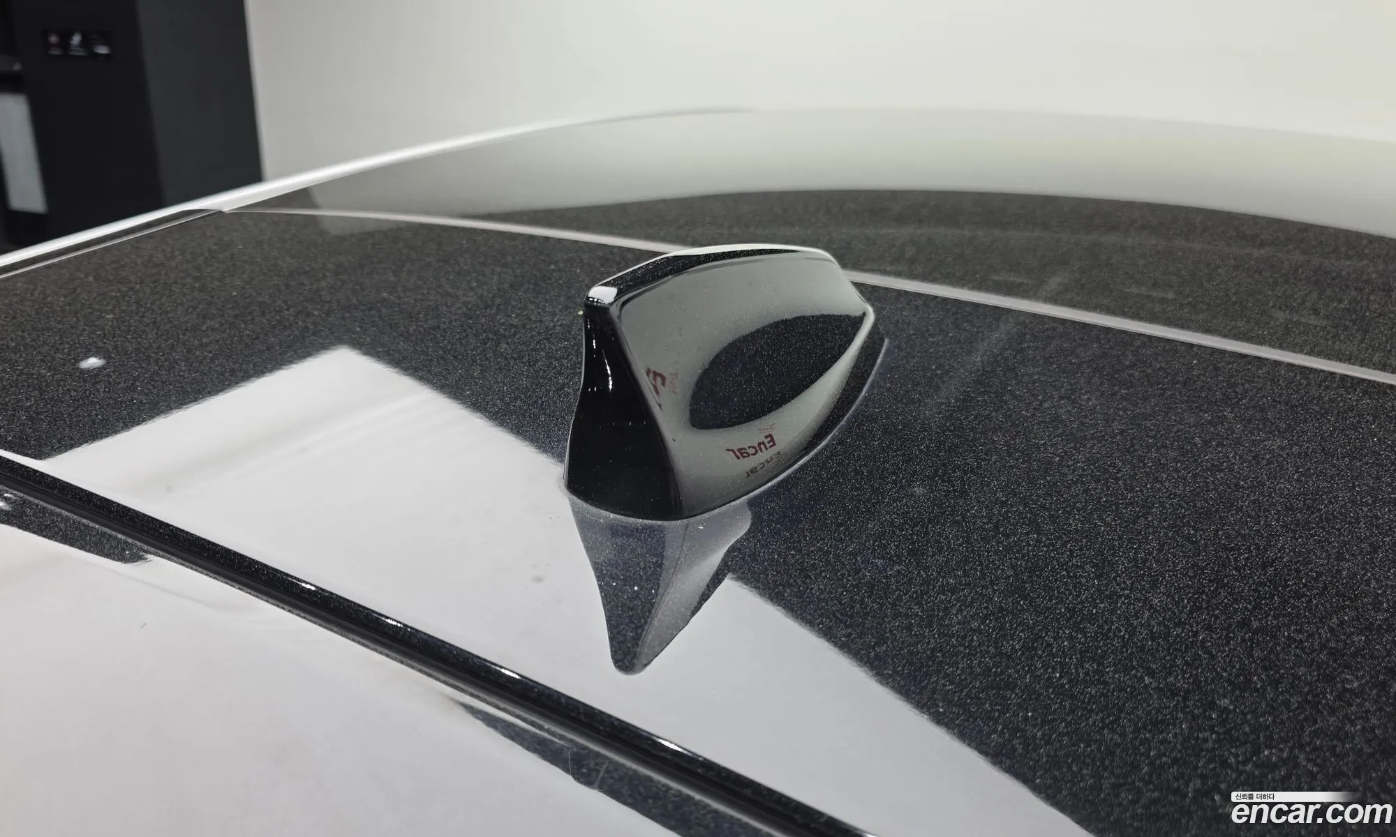 Jaguar E-Pace 2018 SADFA2BX2J1Z01450 — 28
