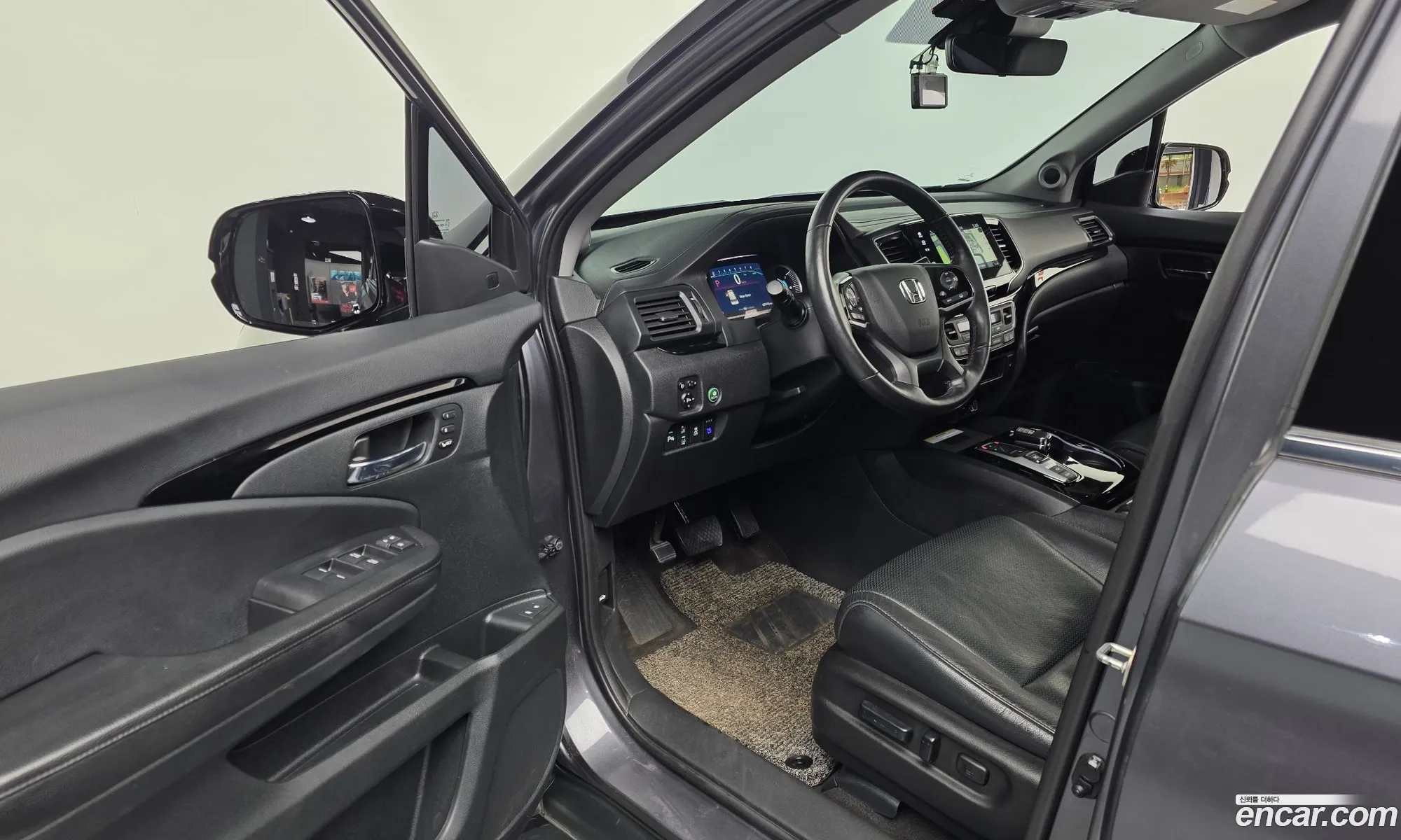 Honda Pilot 2019 5FNYF6860KB200063 — 27