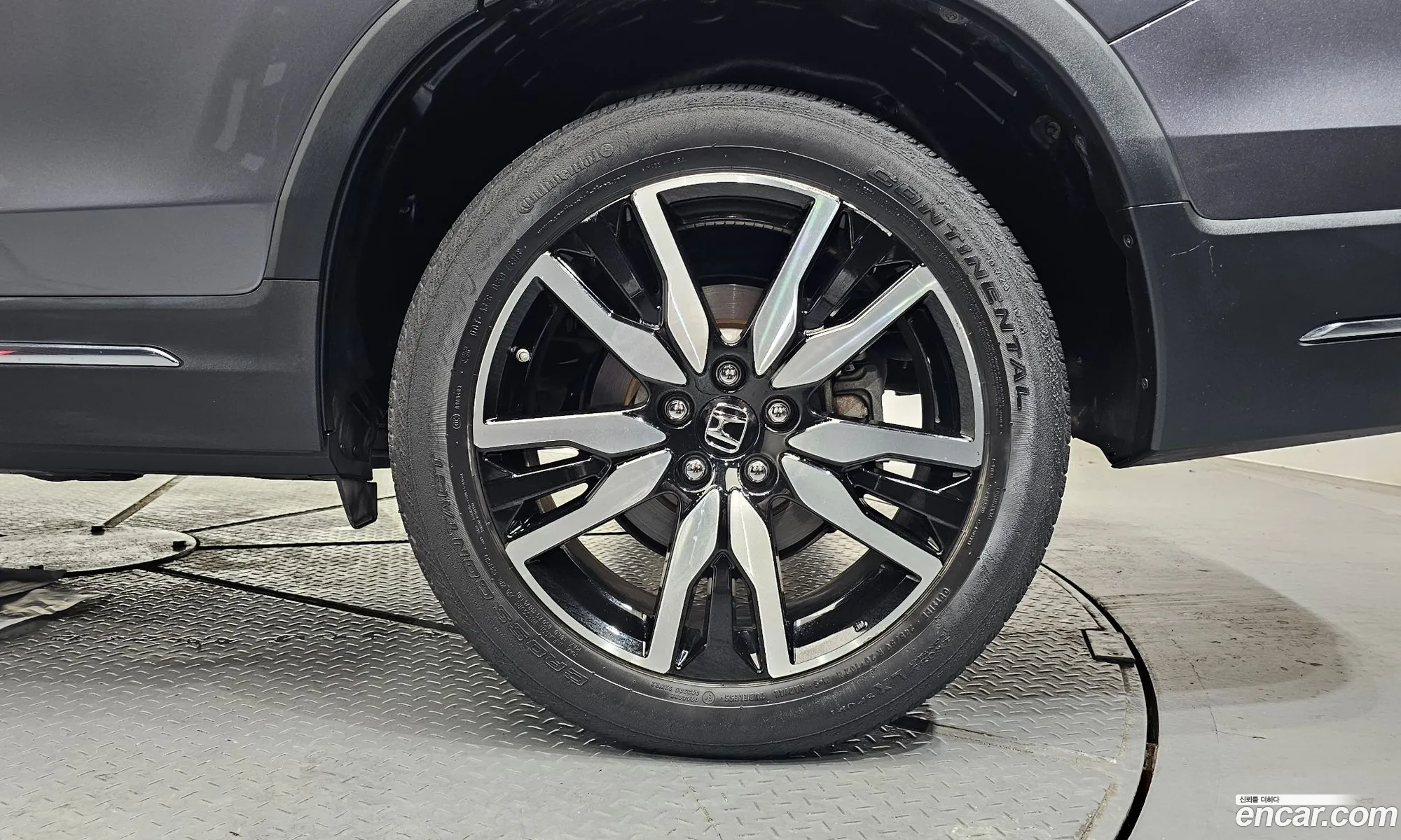 Honda Pilot 2019 5FNYF6860KB200063 — 12