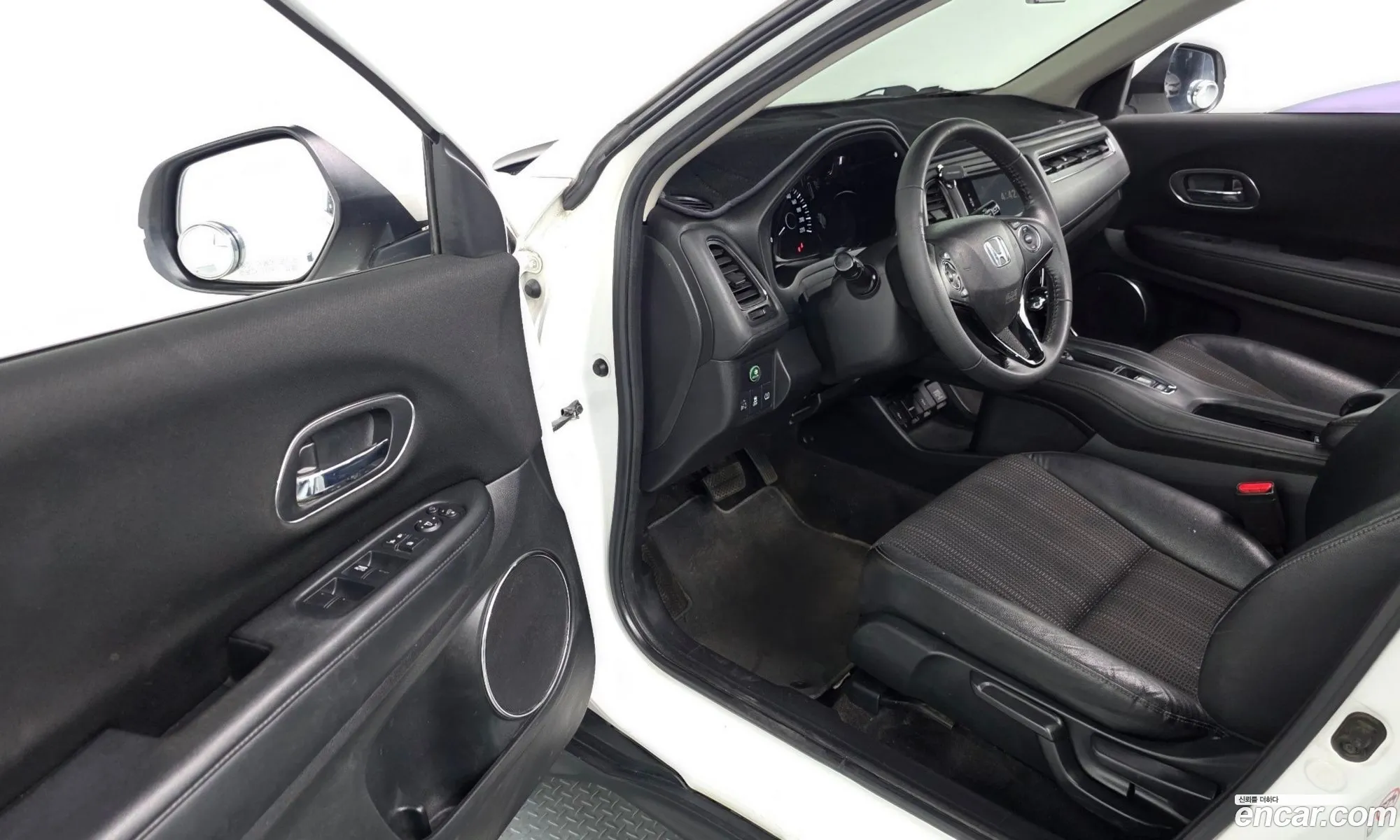 Honda HR-V 2016 3HGRU5850GM200129 — 4