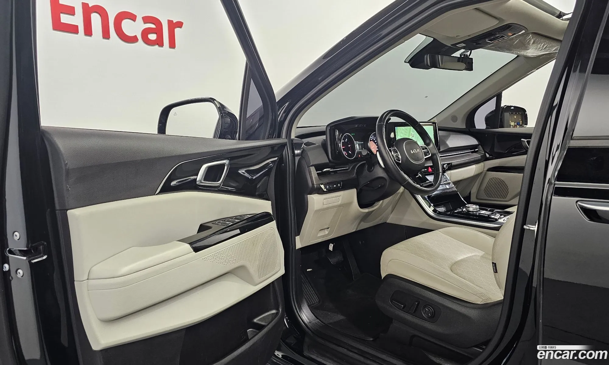 Kia Carnival 2022 — 9