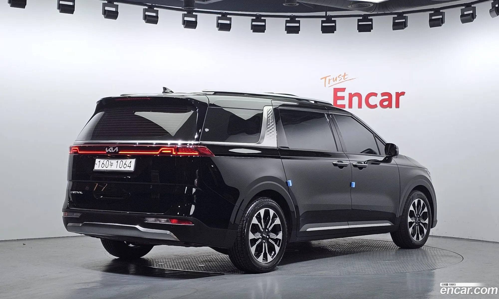 Kia Carnival 2022 — 4