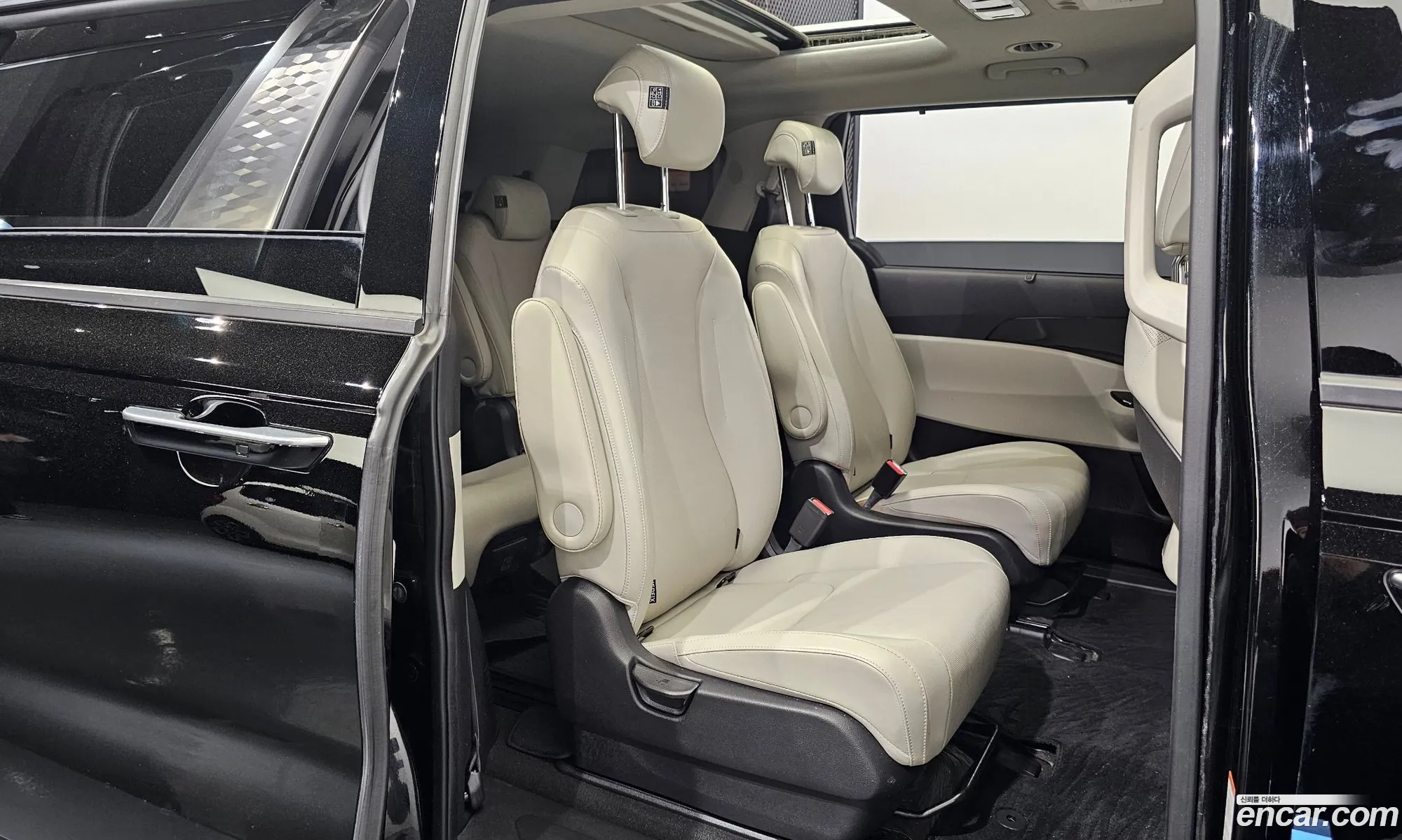 Kia Carnival 2022 — 39