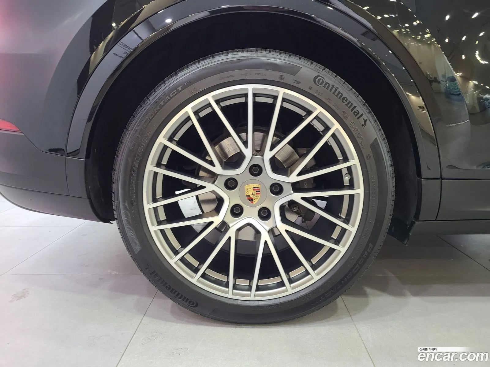 Porsche Cayenne 2023 — 19