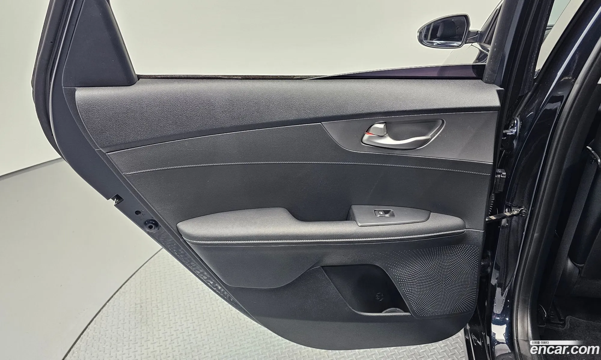 Kia K3 2018 — 27