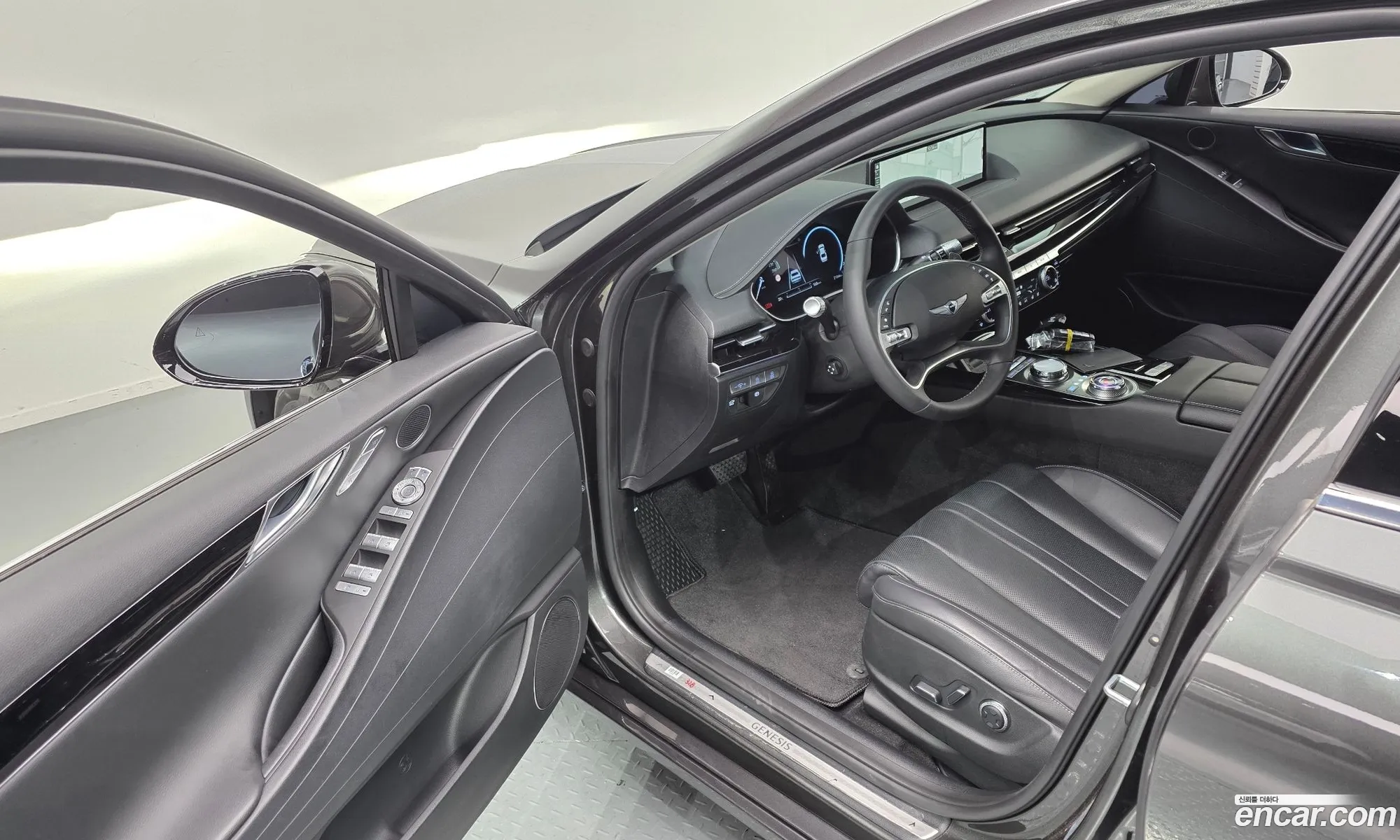 Genesis G80 2023 — 25