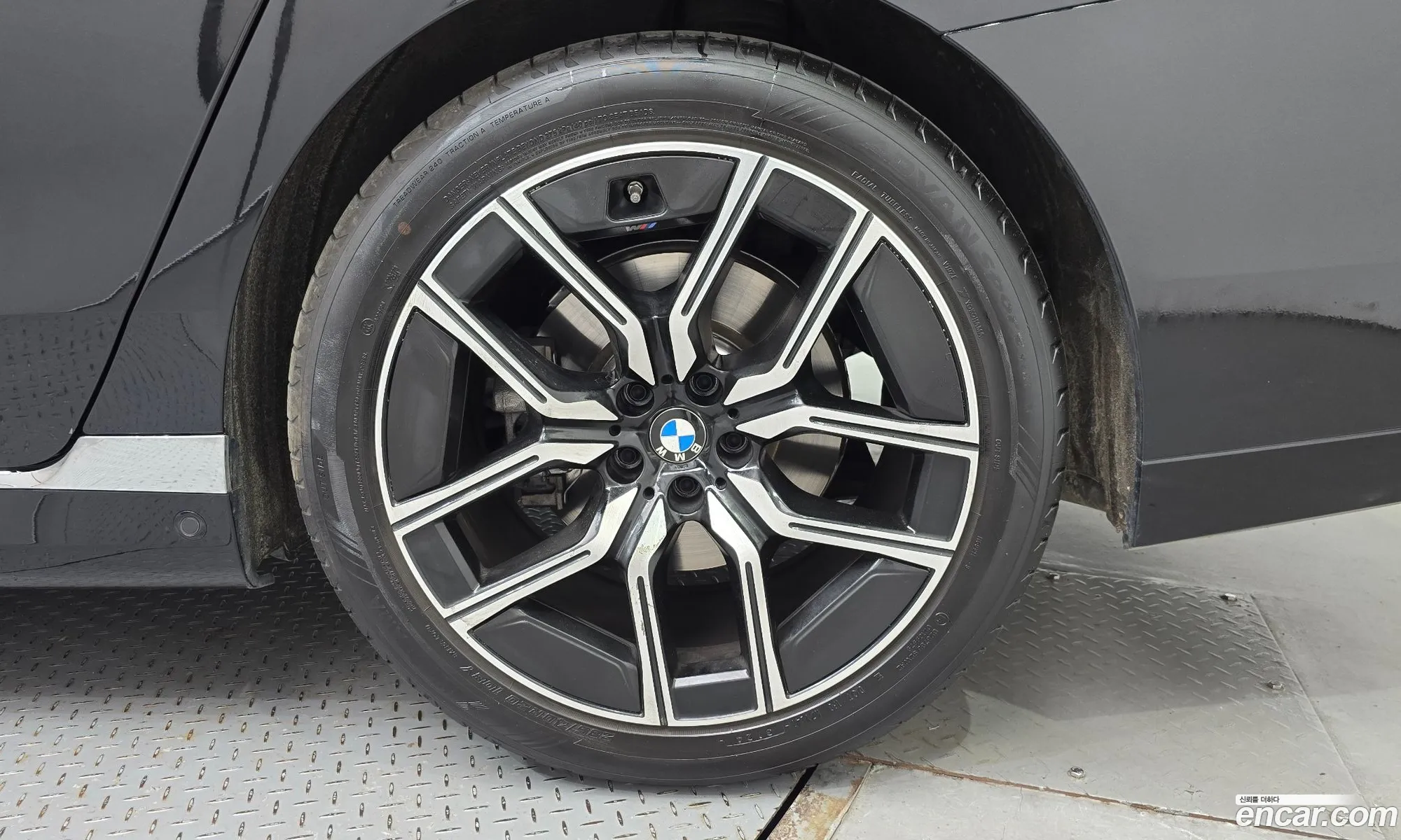 BMW 7 Series 2025 — 6