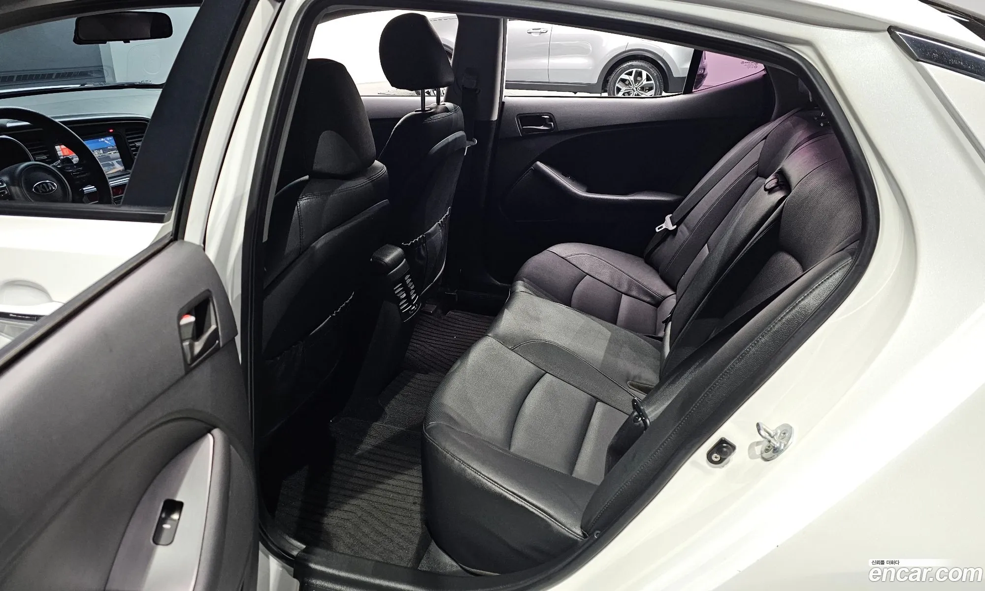Kia K5 2014 — 12