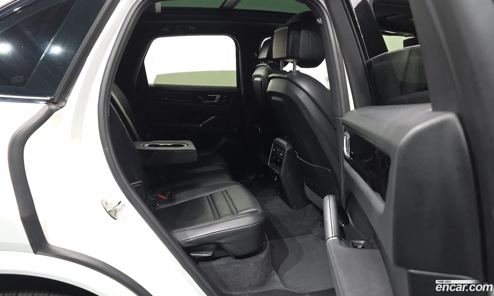 Porsche Cayenne 2019 WP1AA29Y8KDA29813 — 11