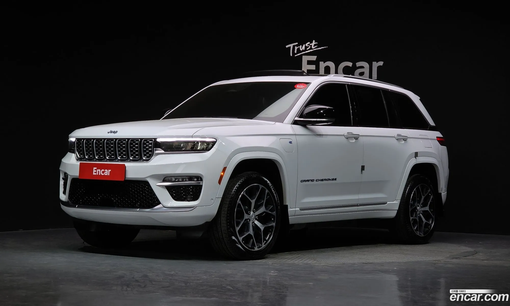 Jeep Grand Cherokee 2023 — 25