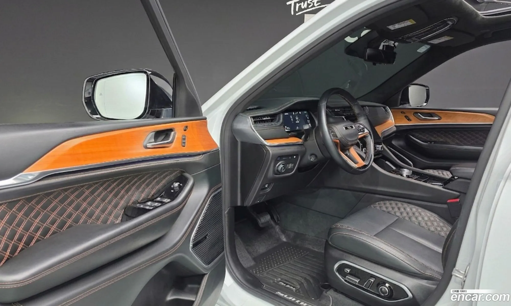 Jeep Grand Cherokee 2023 — 17