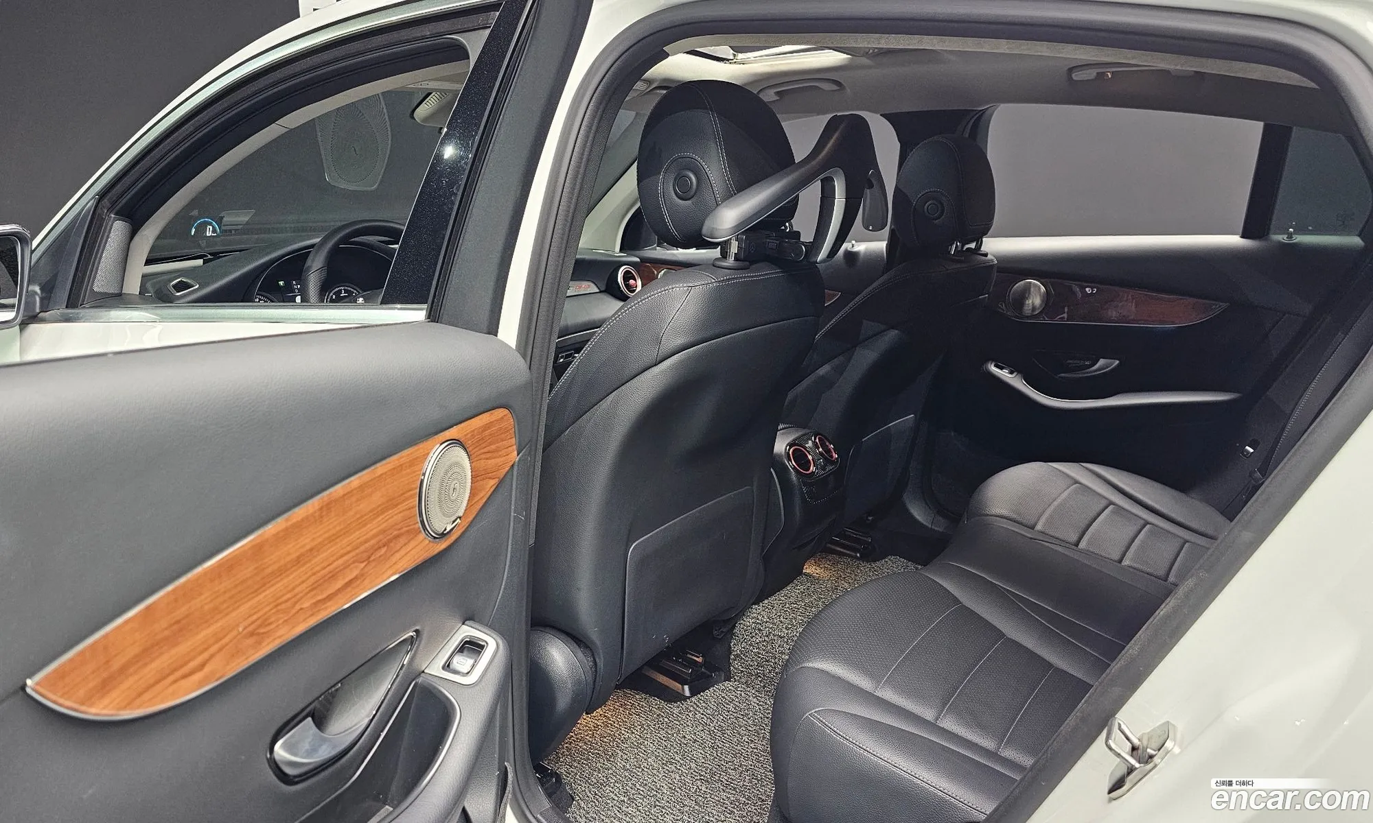 Mercedes-Benz GLC-Class X253 2018 — 10