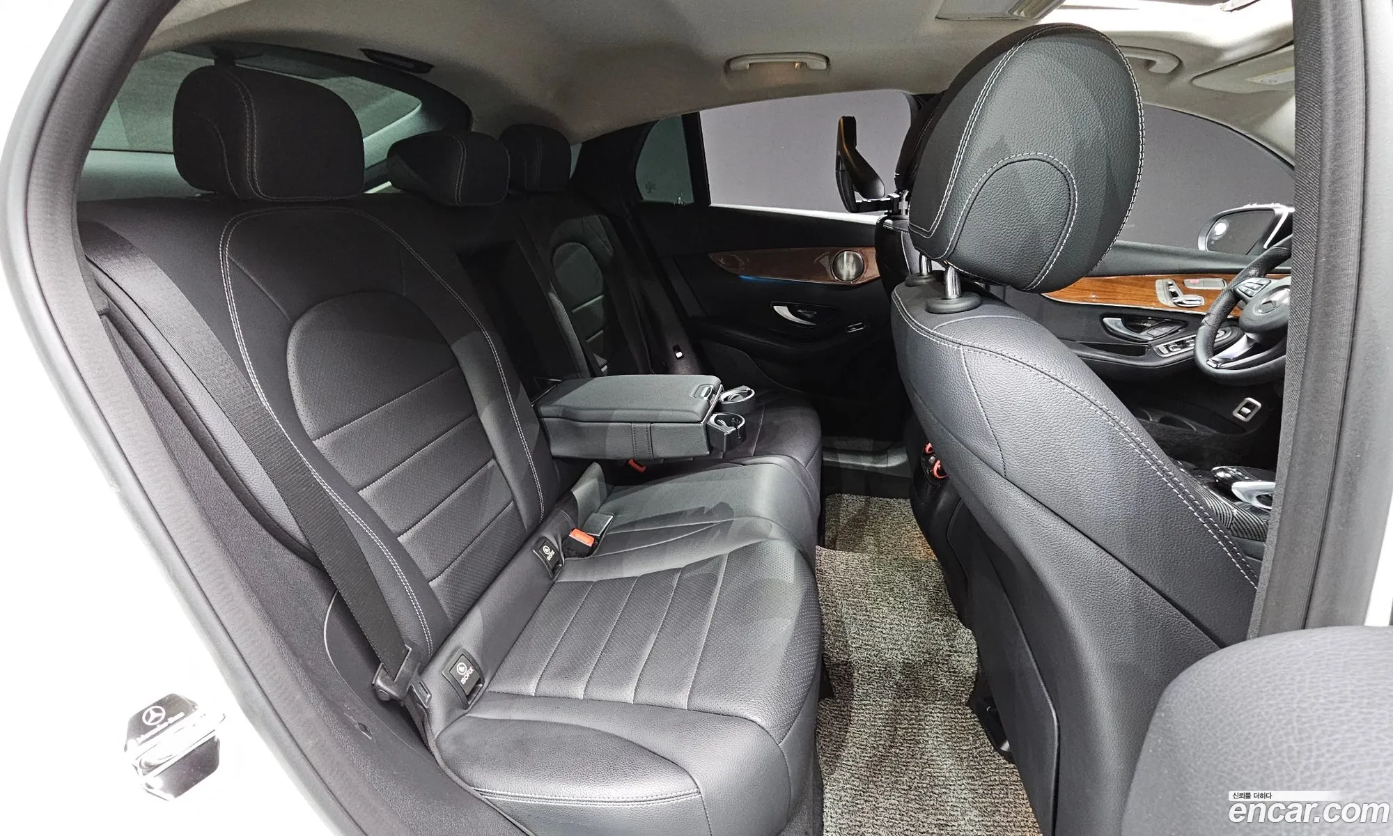 Mercedes-Benz GLC-Class X253 2018 — 11