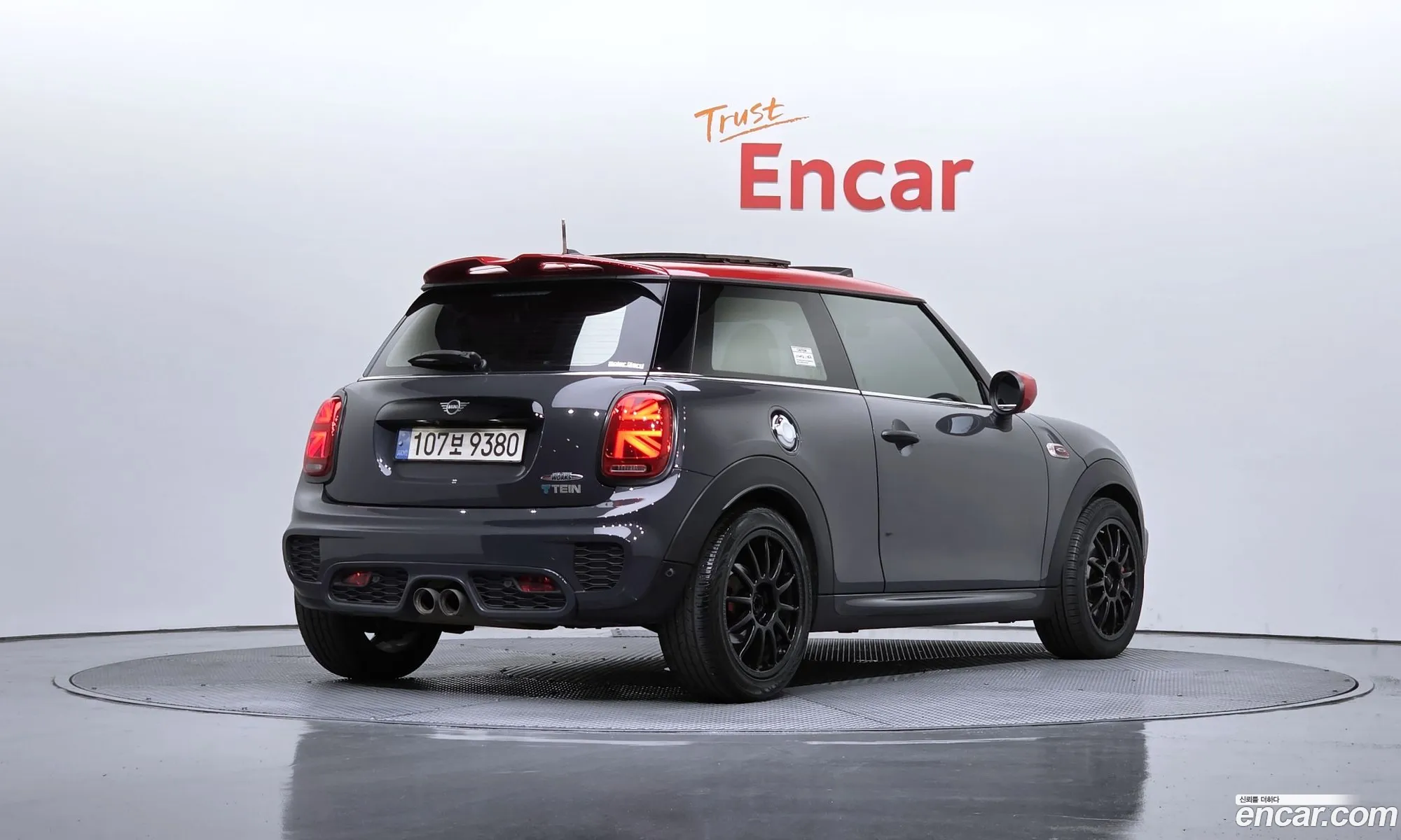 Mini Cooper S 2020 WMWXY9105L2N14488 — 29