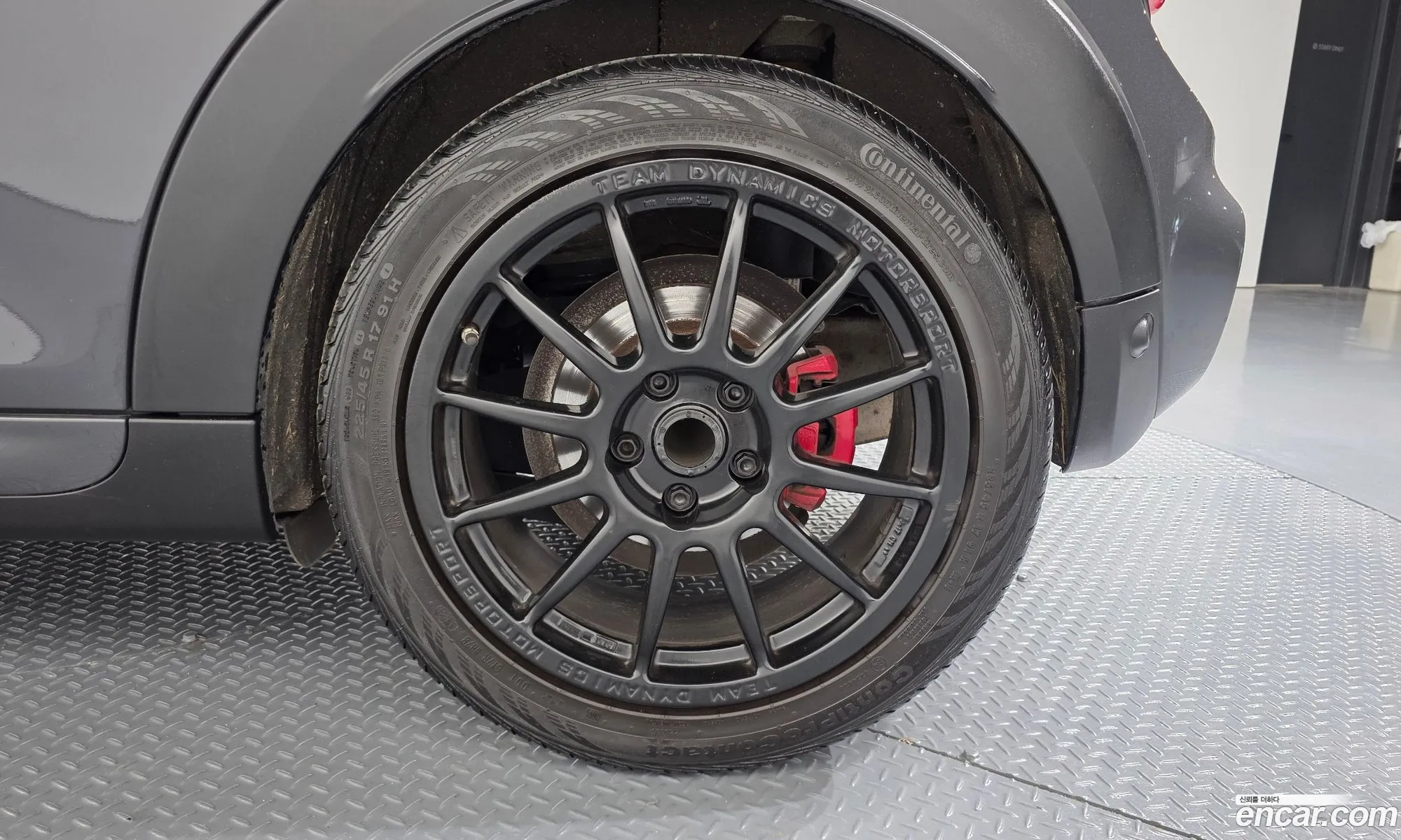 Mini Cooper S 2020 WMWXY9105L2N14488 — 28