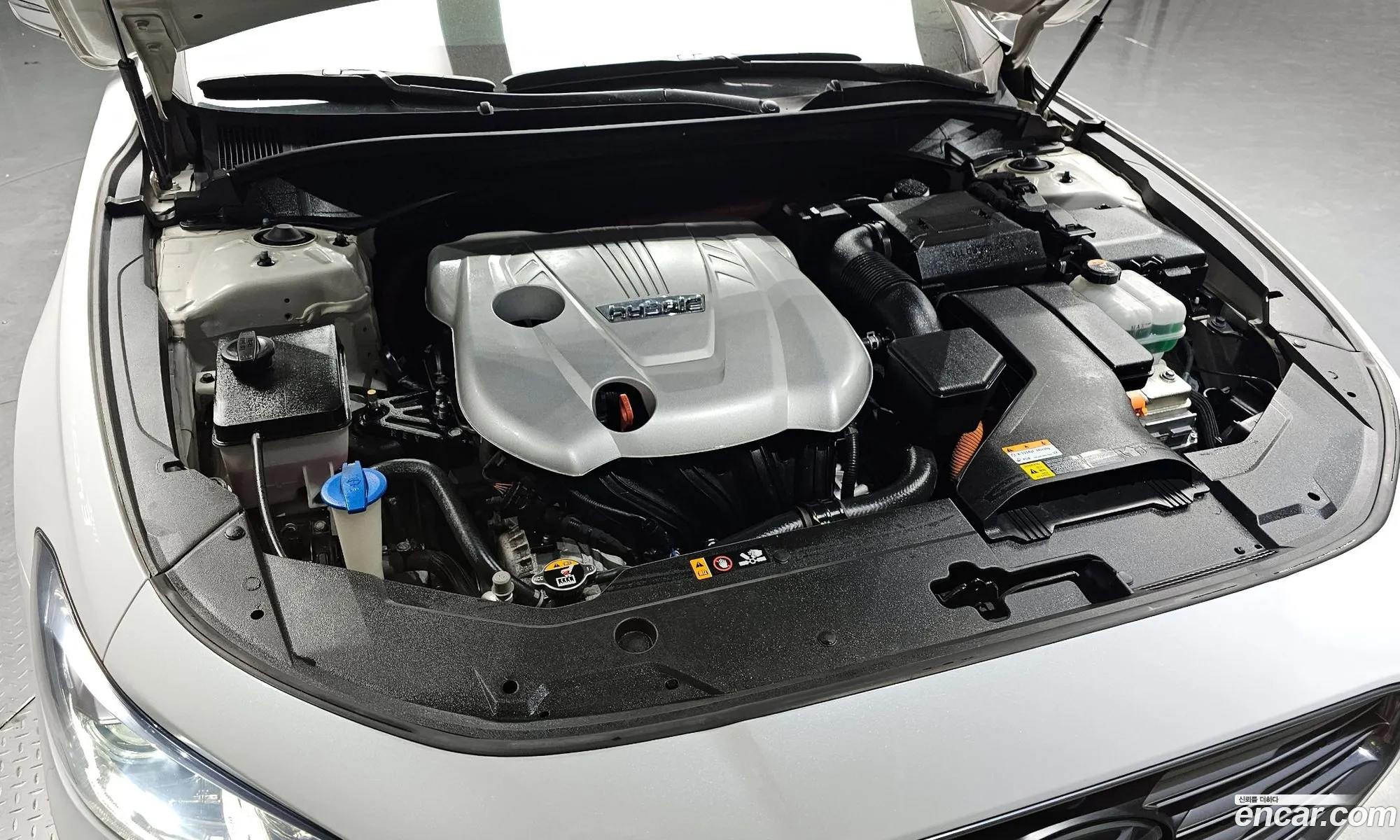 Hyundai Grandeur IG Hybrid 2019 — 17