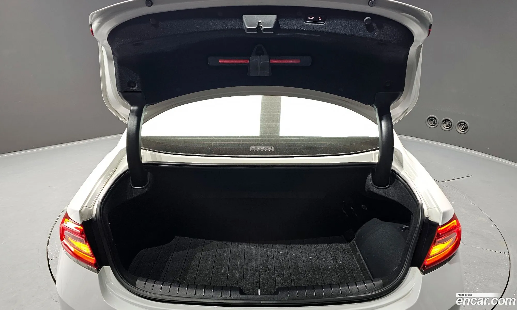 Hyundai Grandeur IG Hybrid 2019 — 23