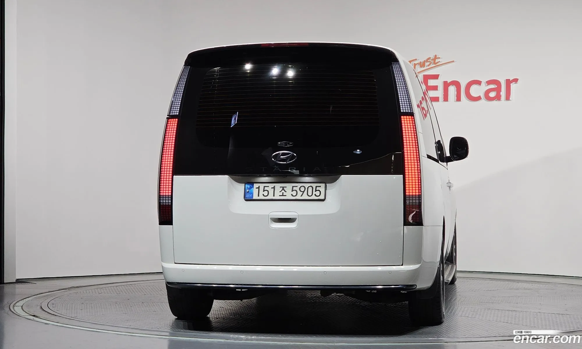 Hyundai Staria 2021 — 3