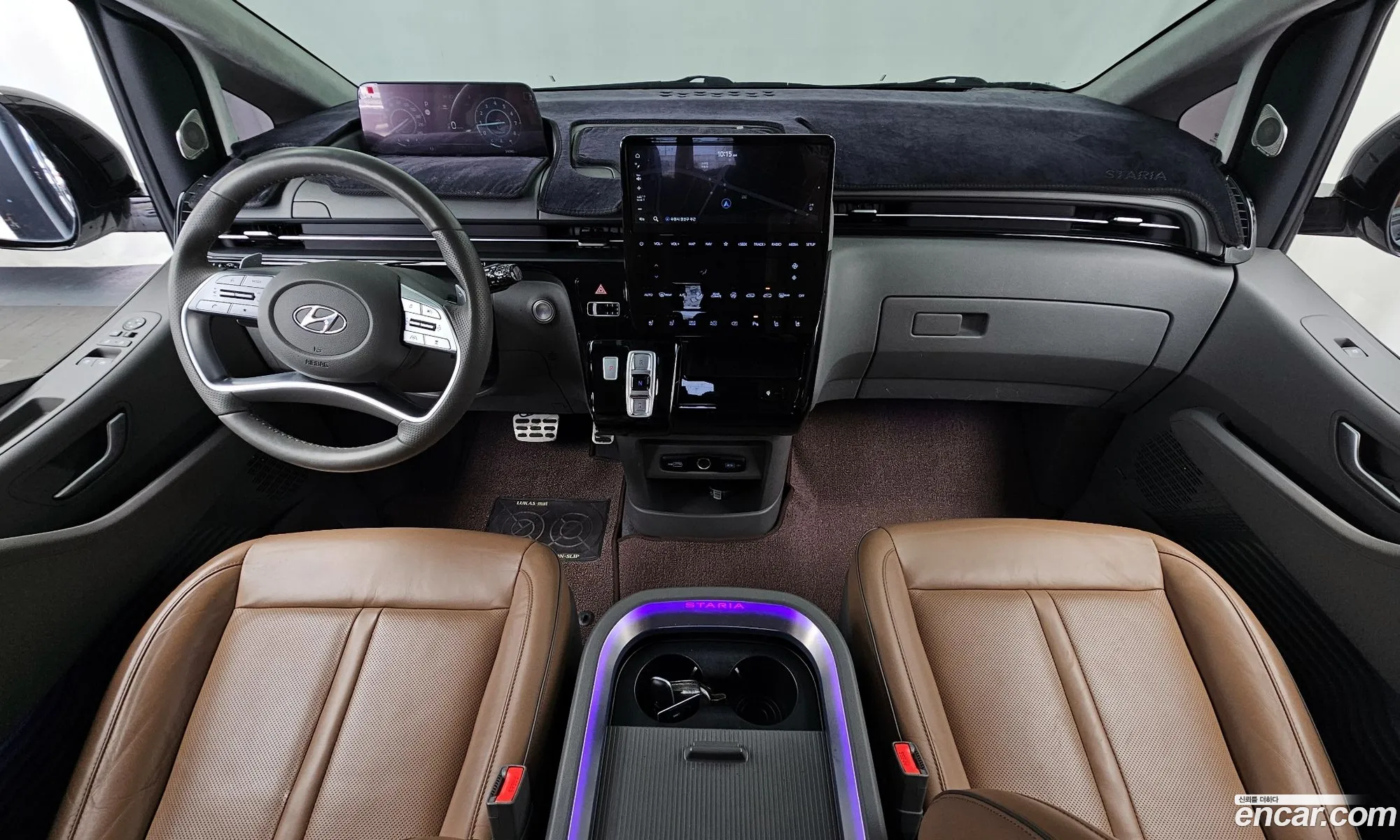 Hyundai Staria 2021 — 2
