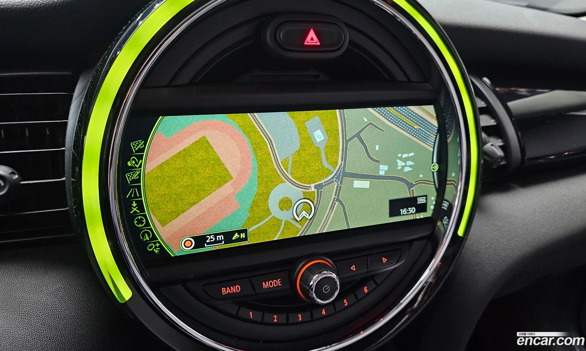 Mini Cooper 2017 WMWXP5105H2F93425 — 10