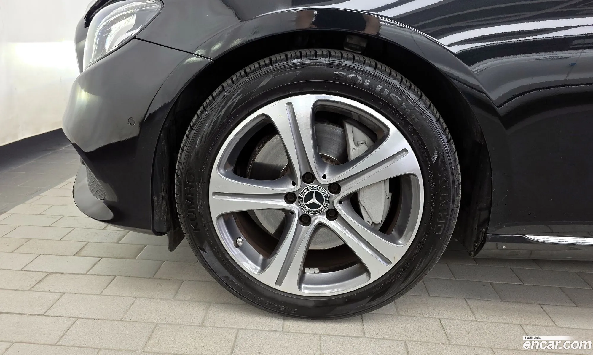 Mercedes-Benz E-Class W213 2019 WDDZF4JB4KA631446 — 12