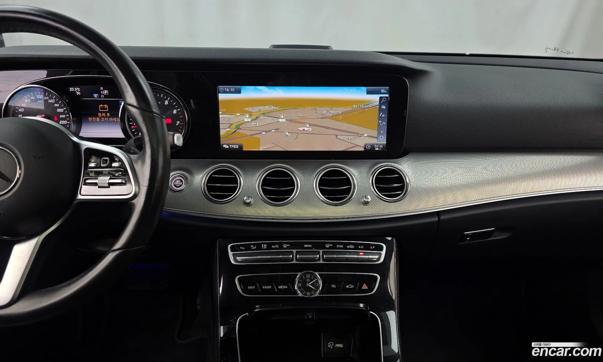 Mercedes-Benz E-Class W213 2019 WDDZF4JB4KA631446 — 15