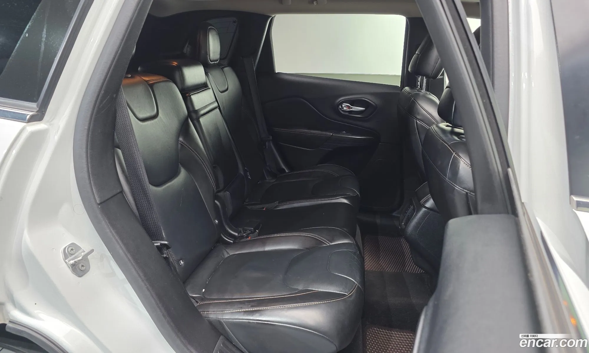 Jeep Cherokee 2016 1C4PJMCU5GW124628 — 9