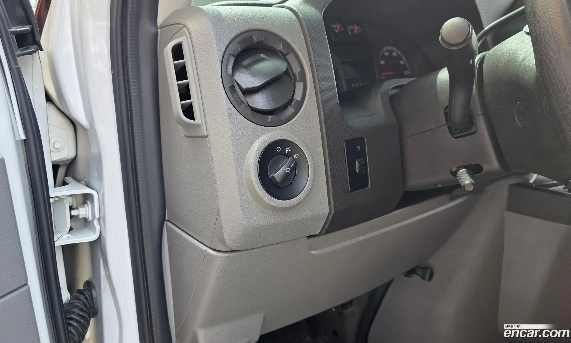 Ford E-Series 2012 1FDNE1BW5CDA84632 — 12