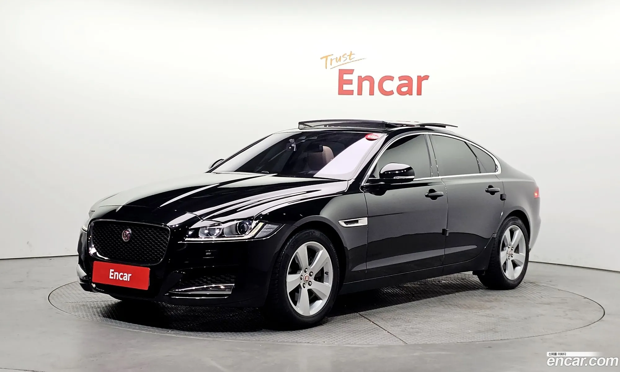 Jaguar XF 2018 — 3