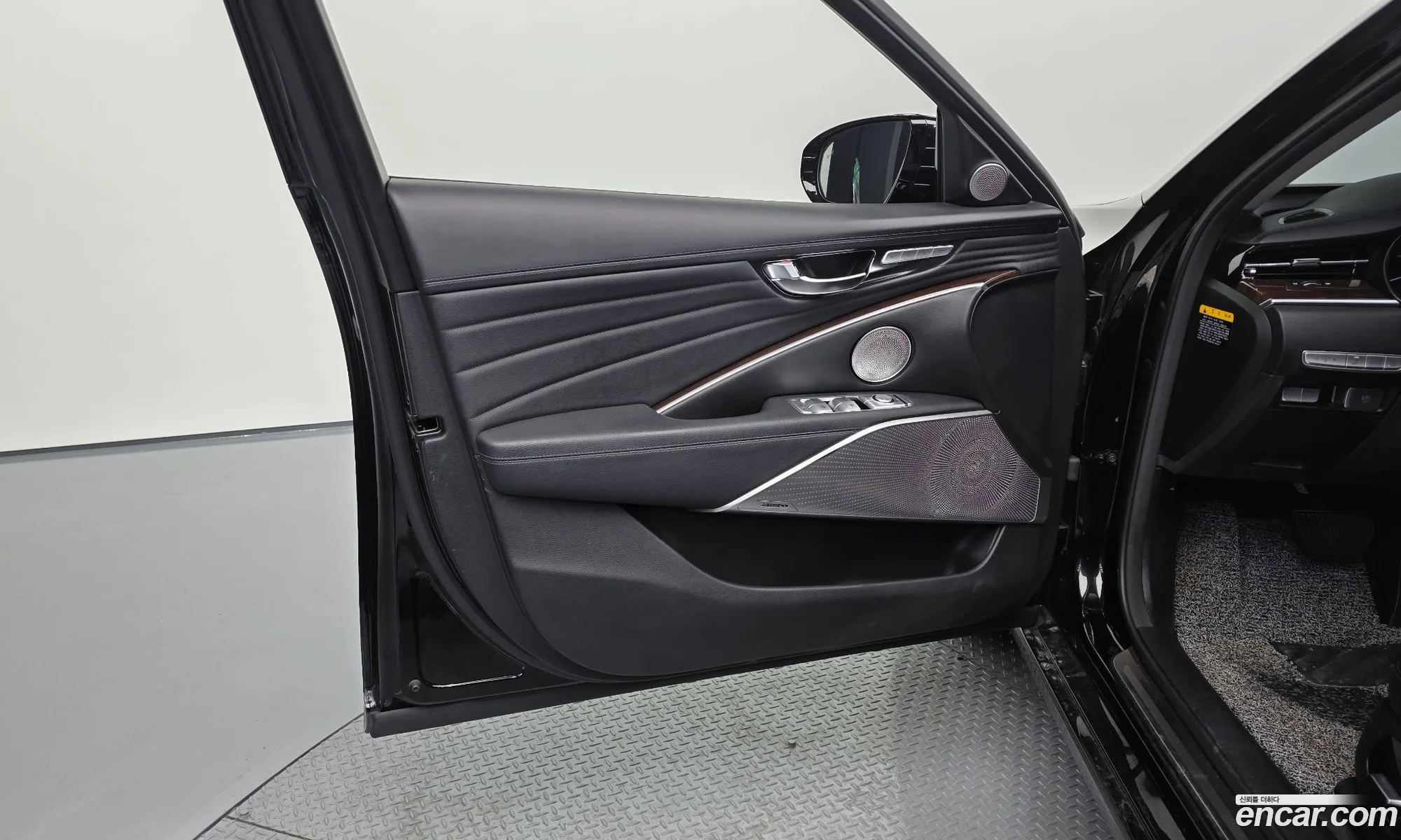 Kia The K9 2020 — 19