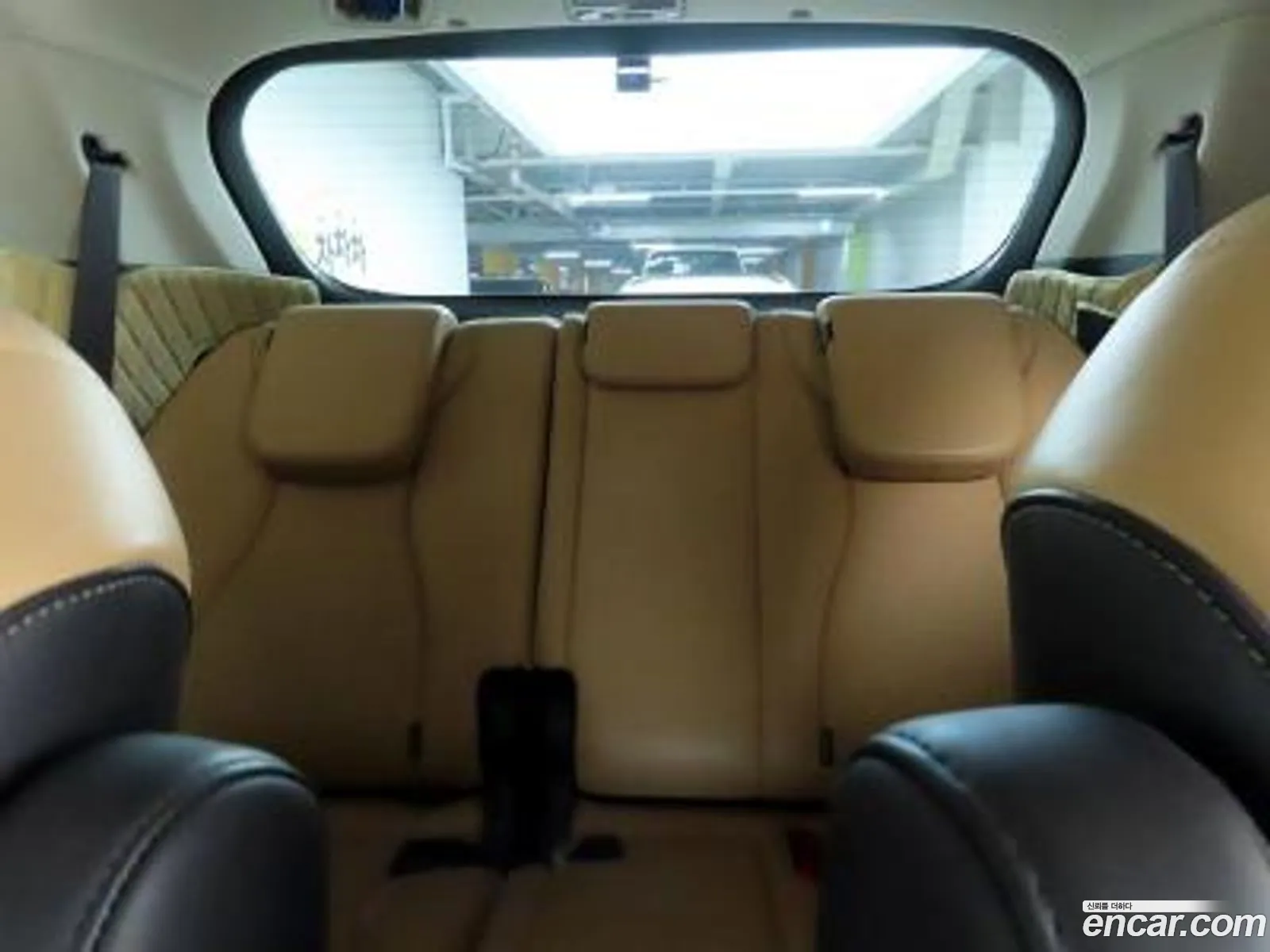 Kia Carnival 2021 — 17