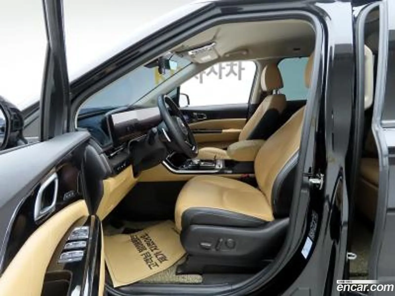 Kia Carnival 2021 — 12