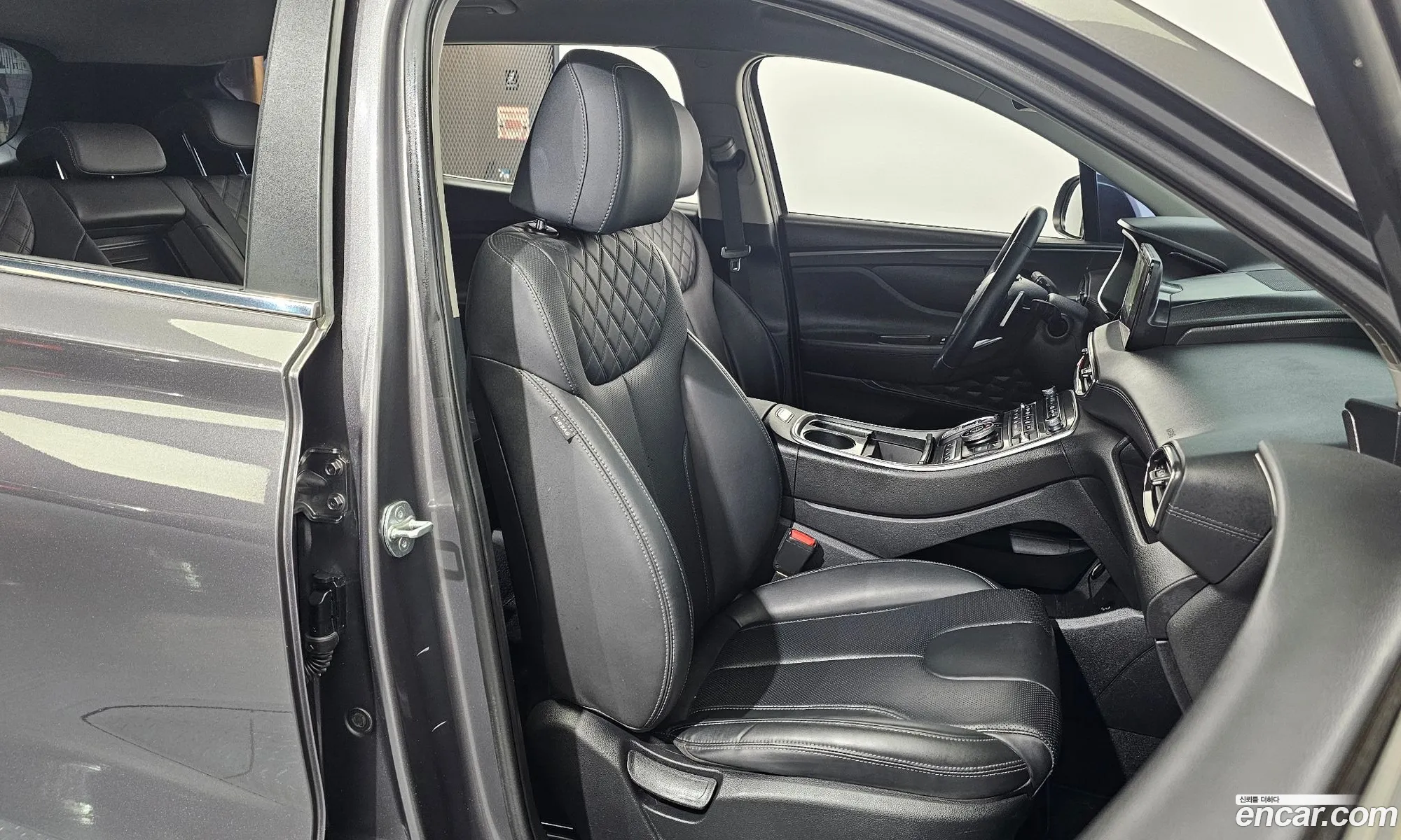 Hyundai Santa Fe 2023 — 30