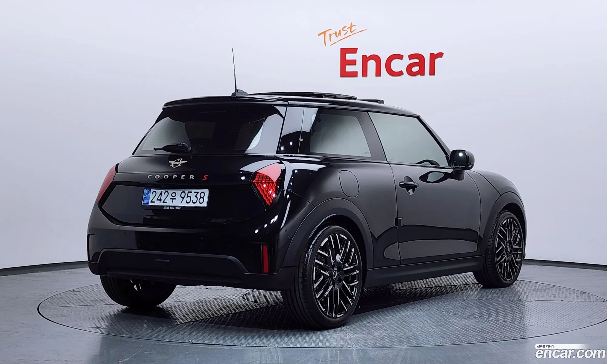 Mini Cooper S 2024 — 10