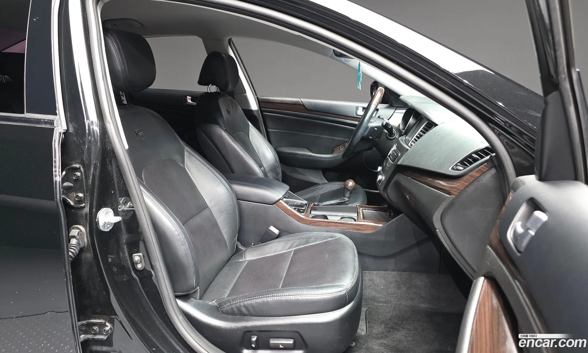Kia K7 2016 — 27