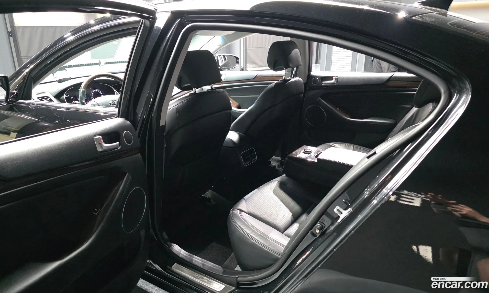 Kia K7 2016 — 21