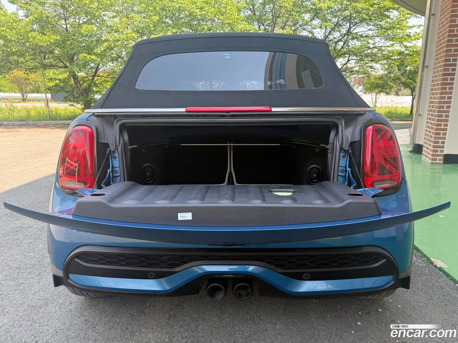 Mini Cooper S Convertible 2023 — 18
