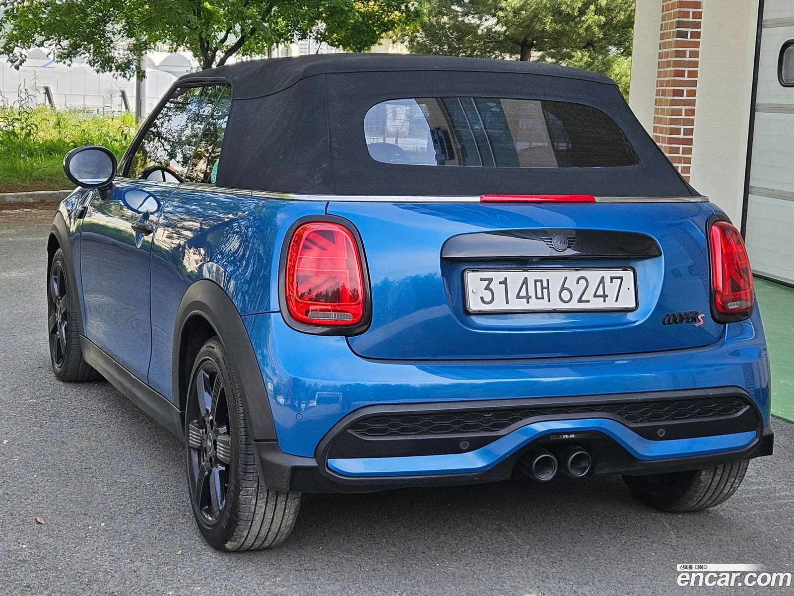 Mini Cooper S Convertible 2023 — 12
