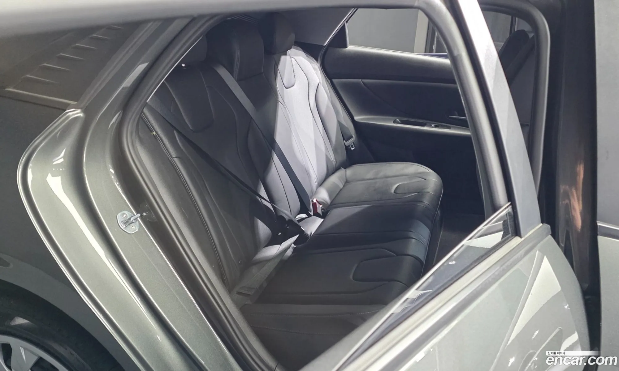 Hyundai Elantra 2021 — 14