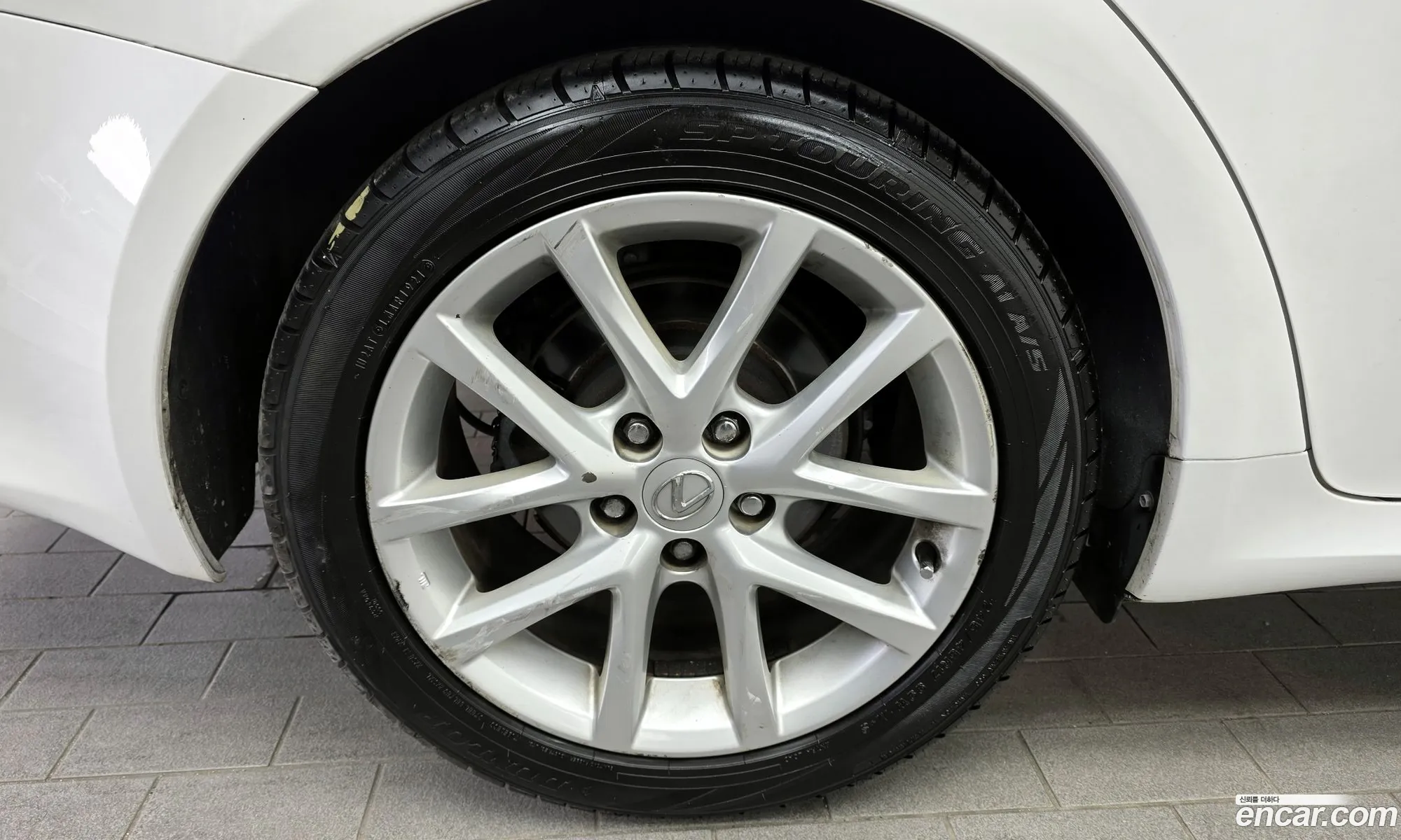 Lexus IS250 2011 — 18