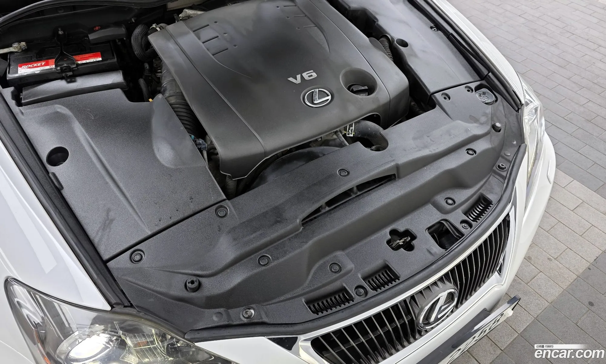 Lexus IS250 2011 — 4