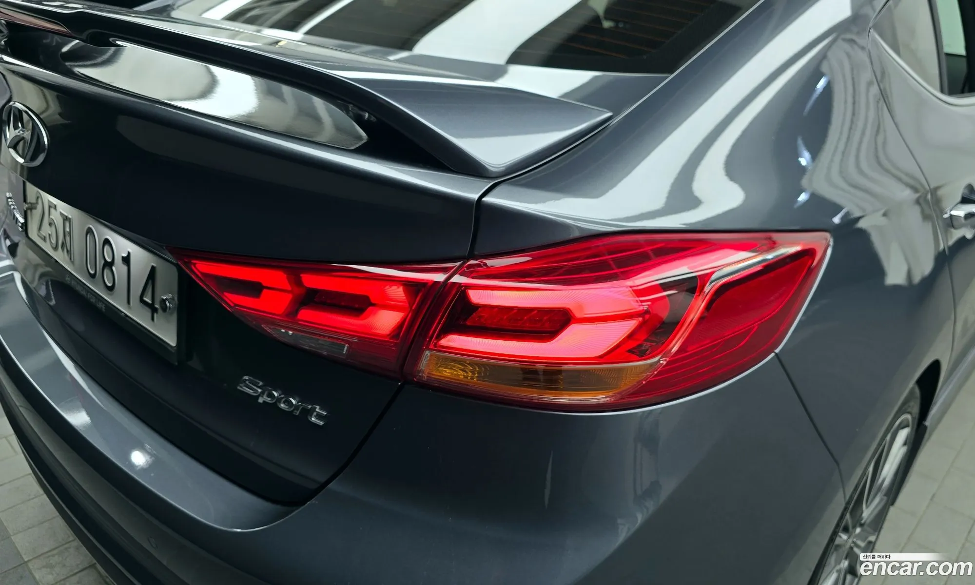 Hyundai Elantra AD 2016 — 18