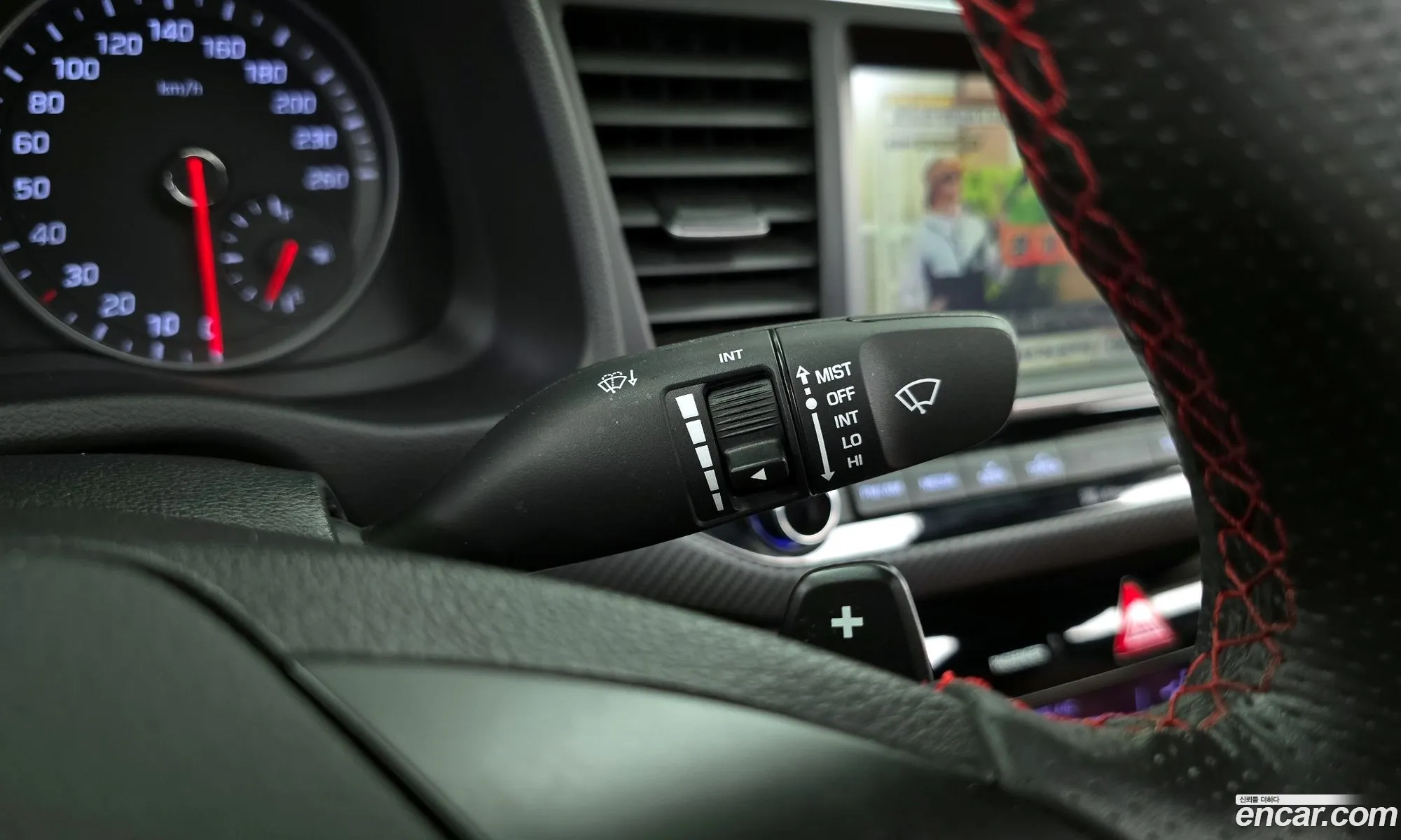 Hyundai Elantra AD 2016 — 3