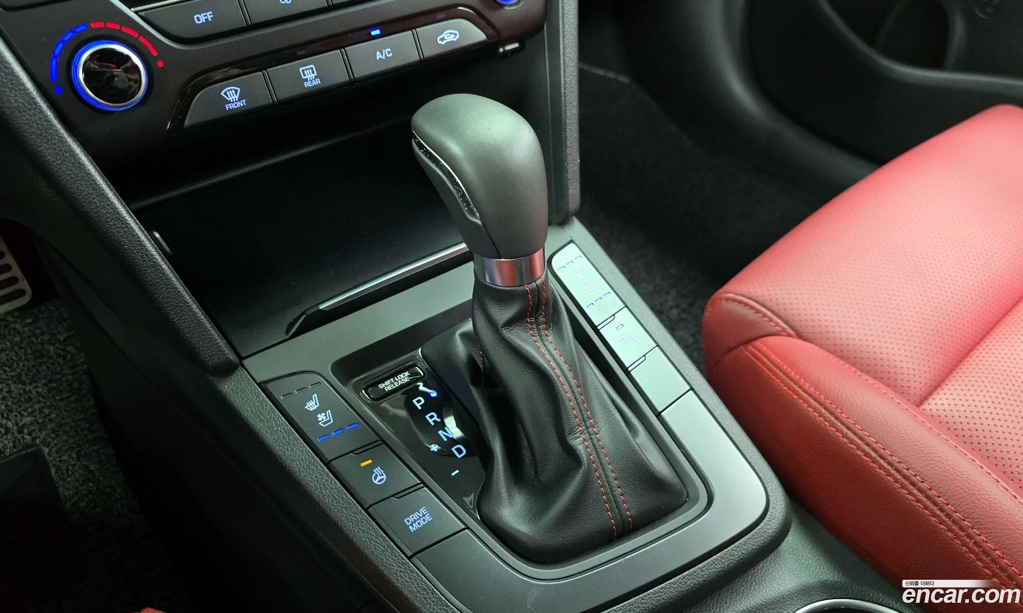 Hyundai Elantra AD 2016 — 27