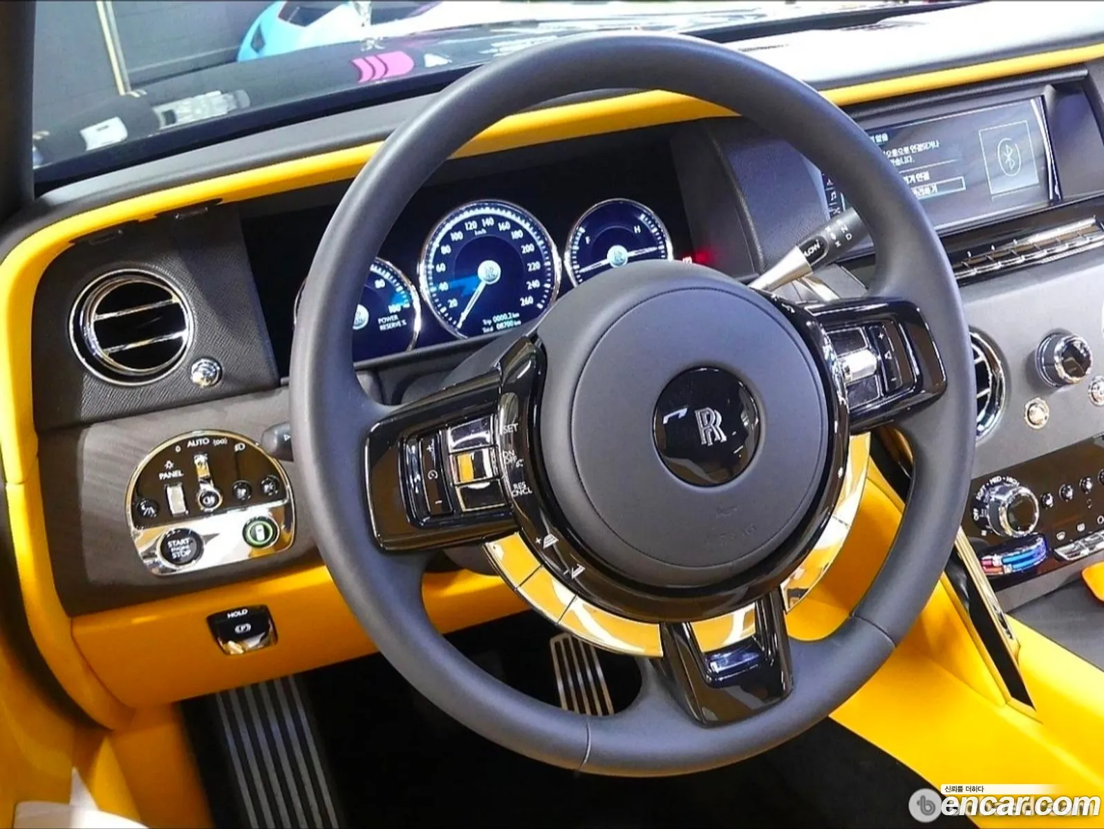 Rolls-Royce Cullinan 2023 — 10