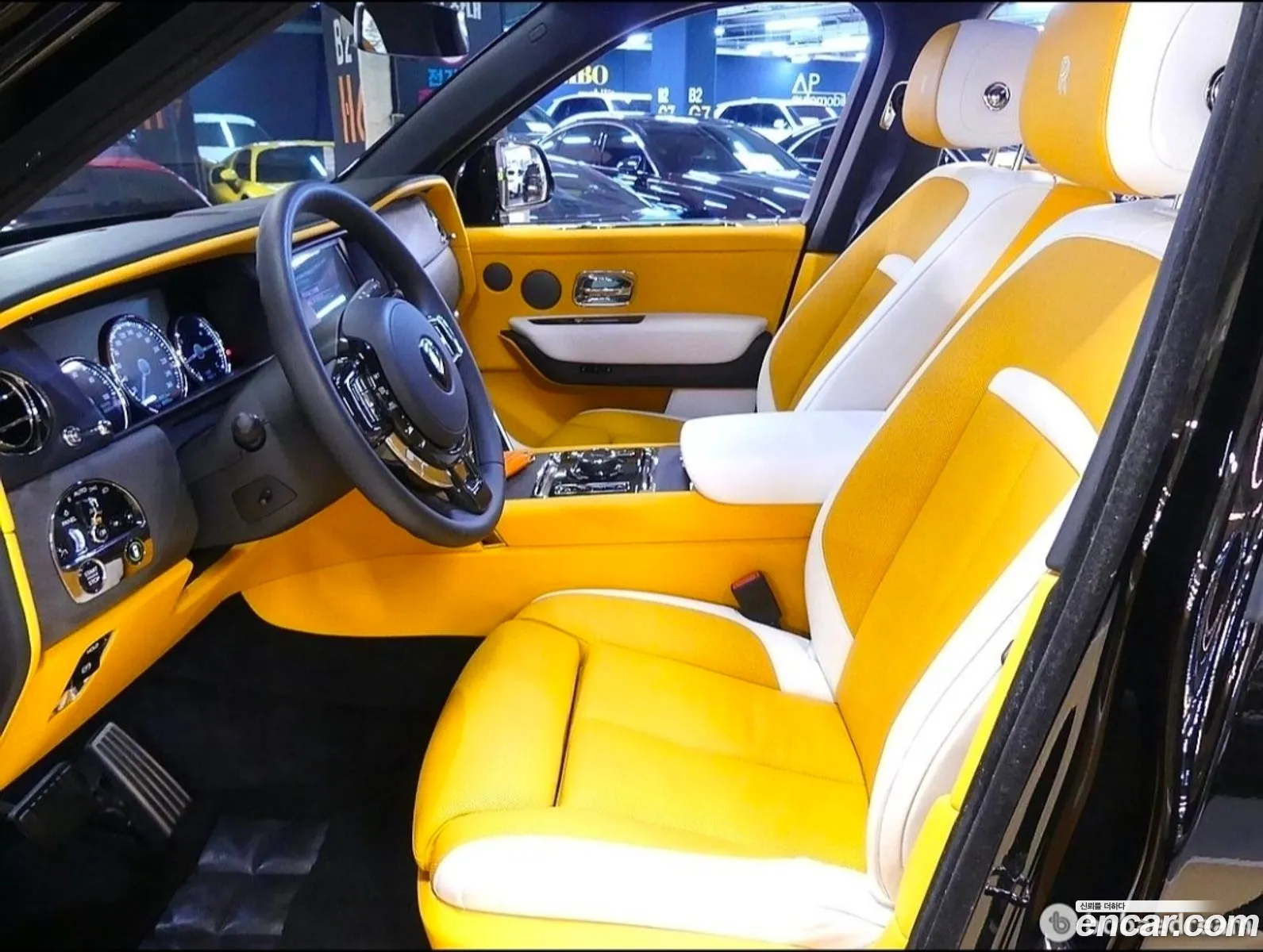 Rolls-Royce Cullinan 2023 — 17