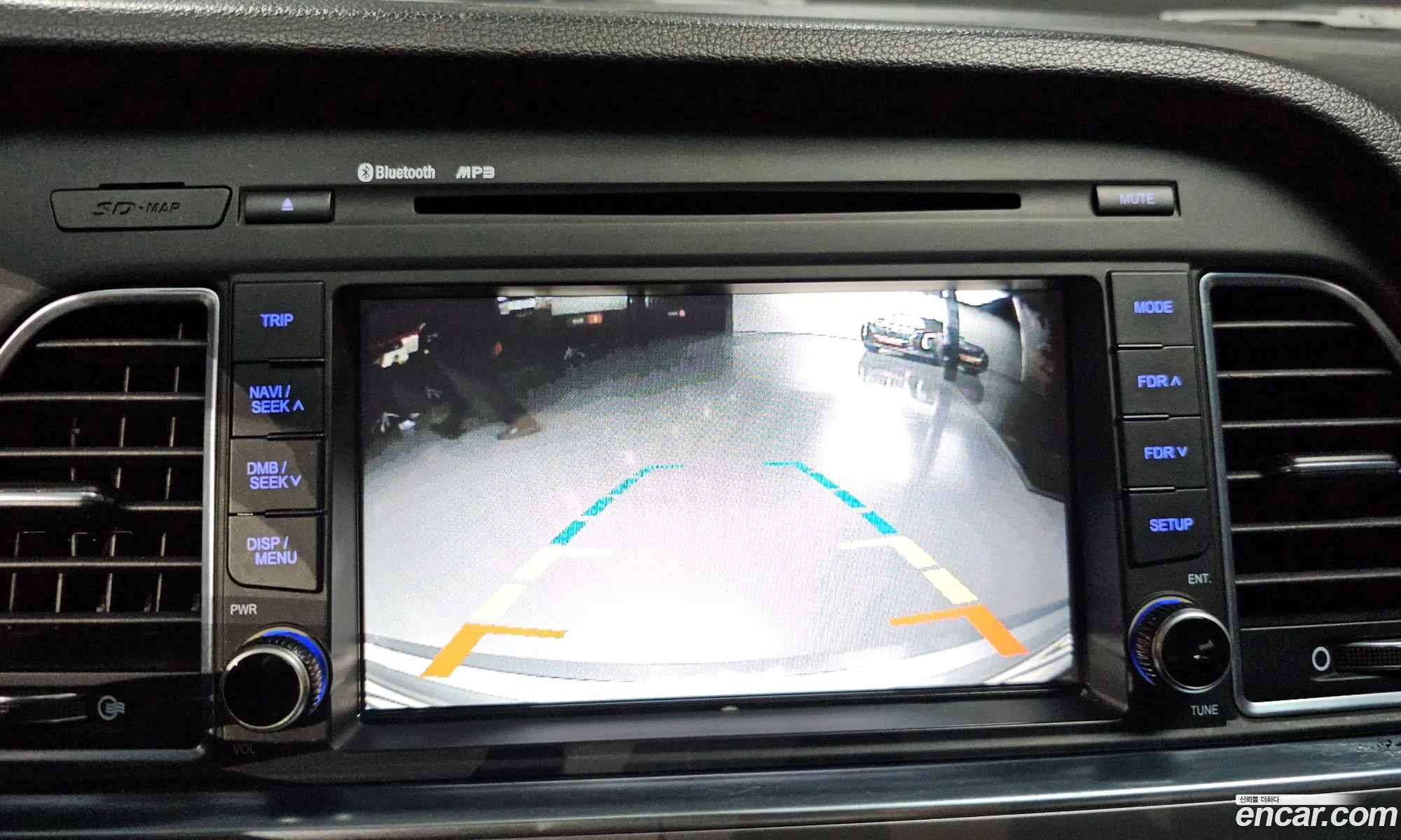 Hyundai LF Sonata 2015 — 21