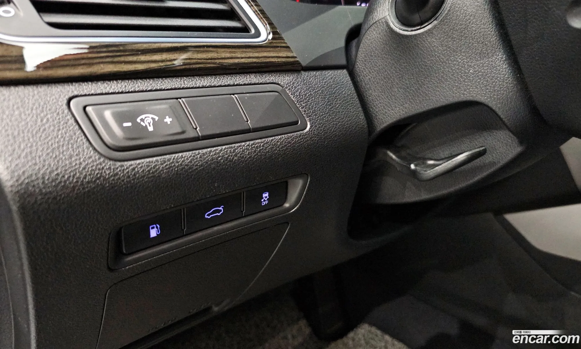 Hyundai LF Sonata 2015 — 30