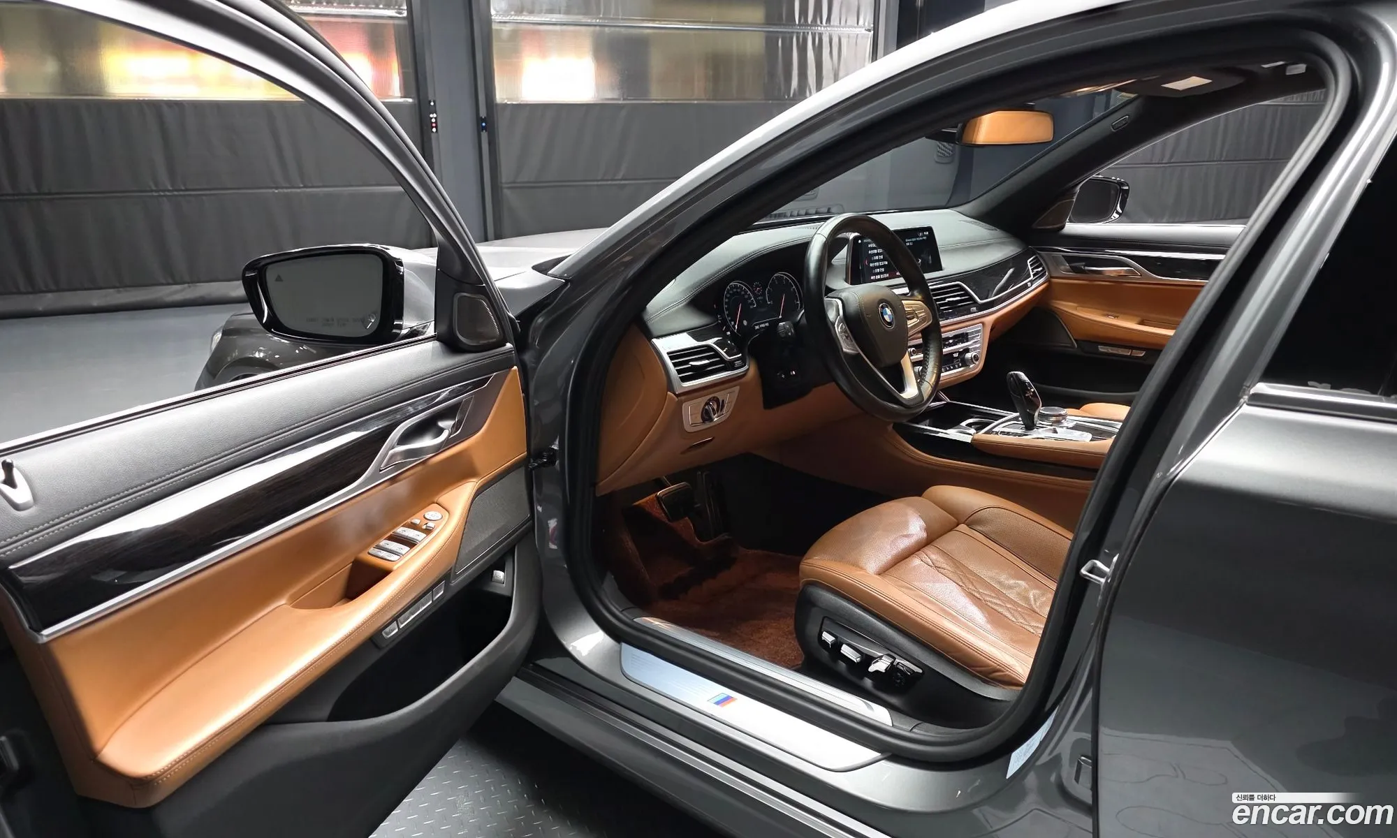 BMW 7 Series 2018 WBA7G6100JB243290 — 3