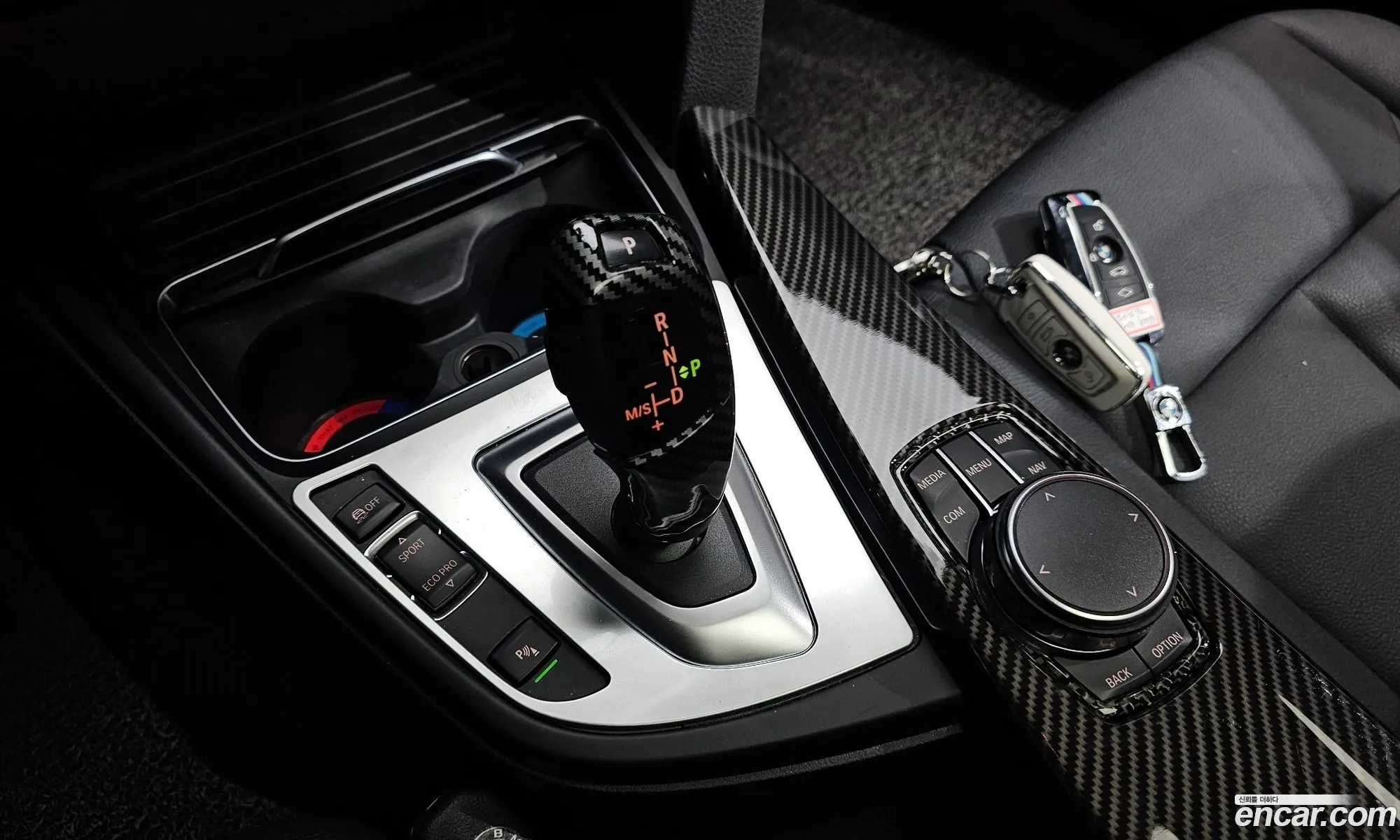 BMW 3 Series 2017 WBA8C5105JA075856 — 2